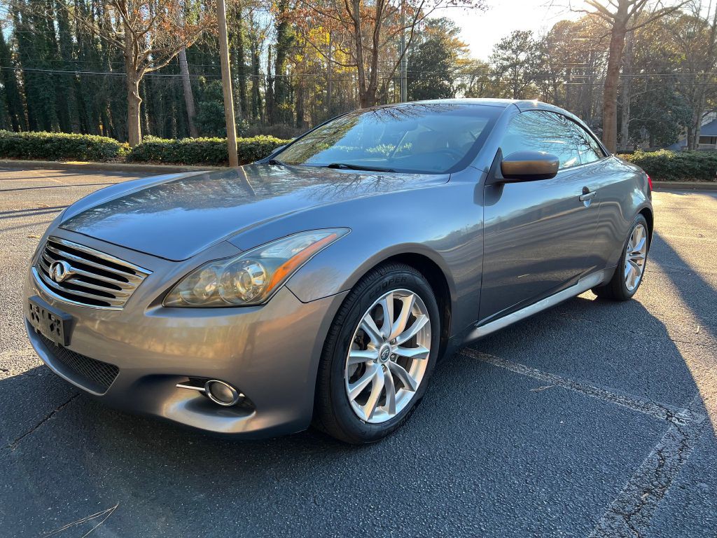 2011 INFINITI G37 Image 9