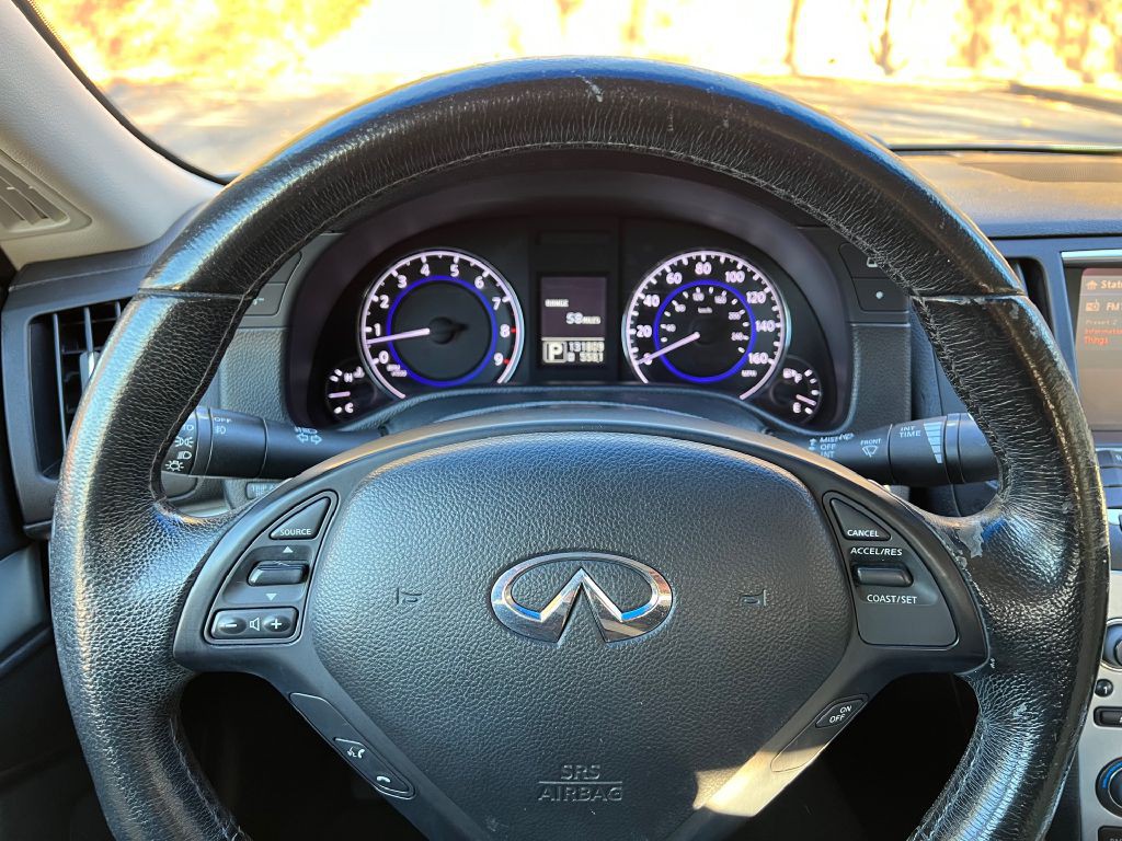 2011 INFINITI G37 Image 13