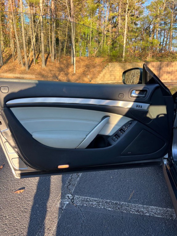 2011 INFINITI G37 Image 20