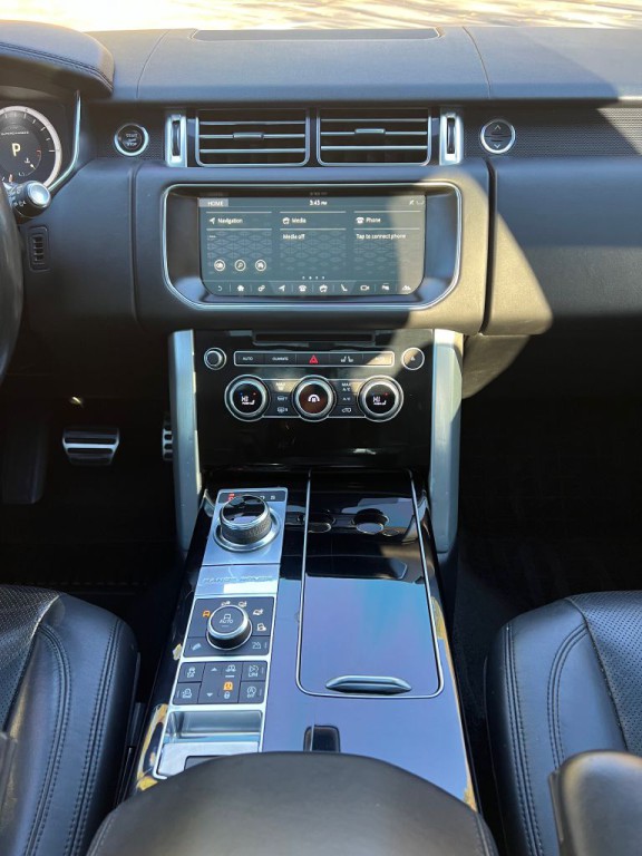 2017 Land Rover Range Rover Image 13