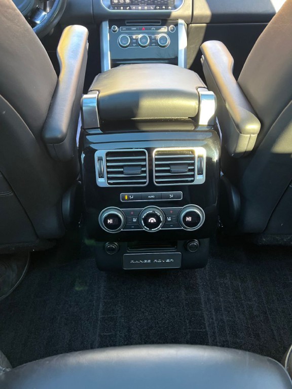 2017 Land Rover Range Rover Image 16