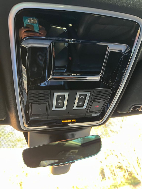 2017 Land Rover Range Rover Image 19