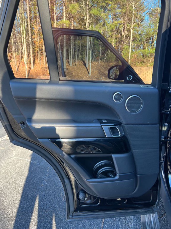 2017 Land Rover Range Rover Image 22