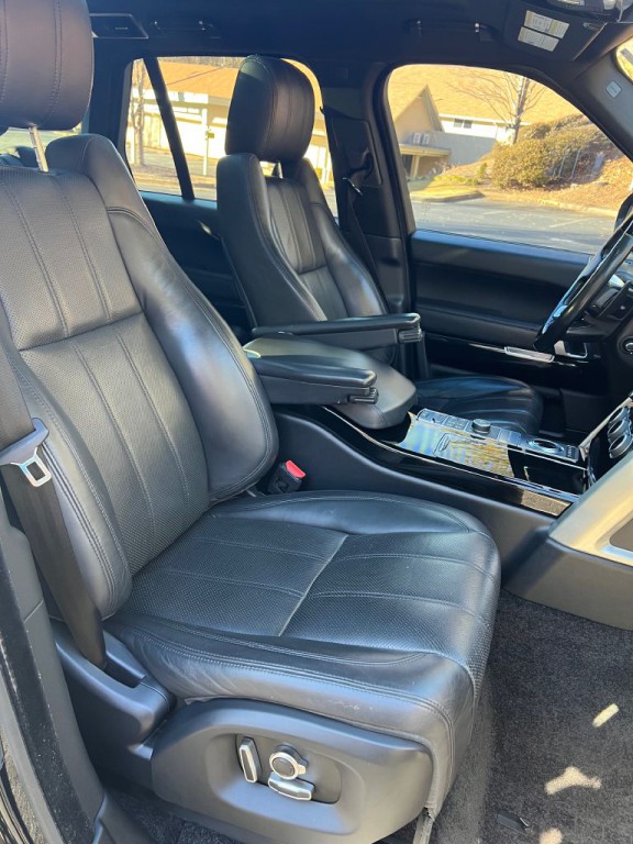 2017 Land Rover Range Rover Image 29
