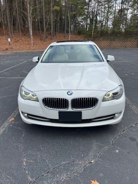 2012 BMW 5 Series Image 4