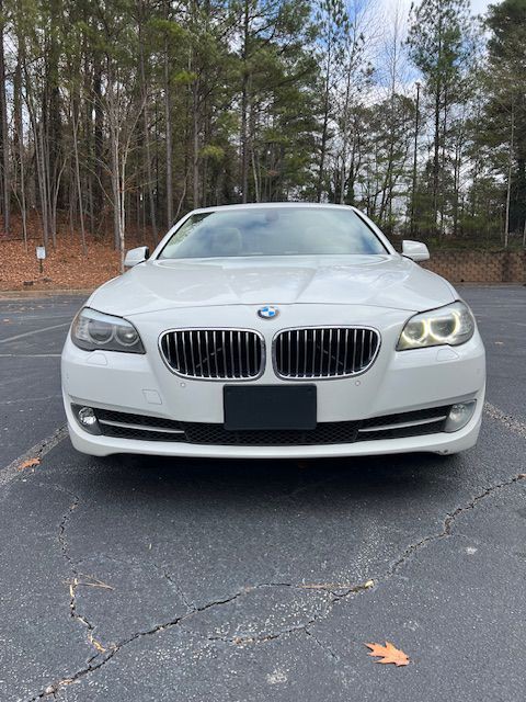 2012 BMW 5 Series Image 3