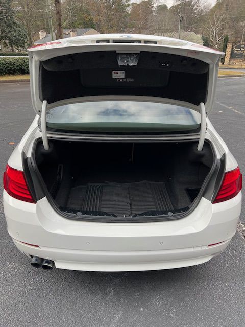 2012 BMW 5 Series Image 10