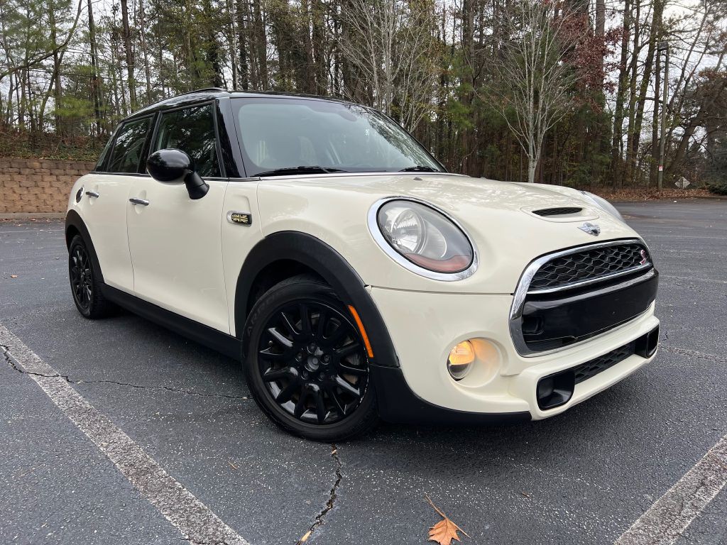 2016 MINI Cooper Image 2