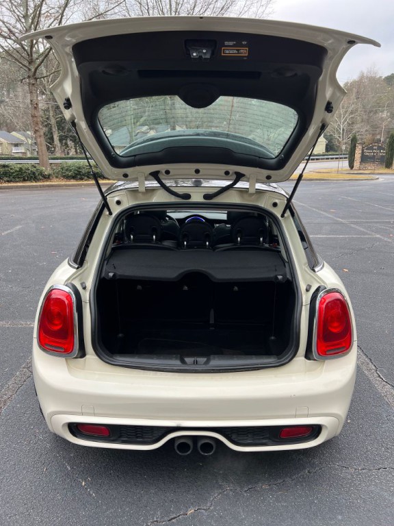 2016 MINI Cooper Image 9