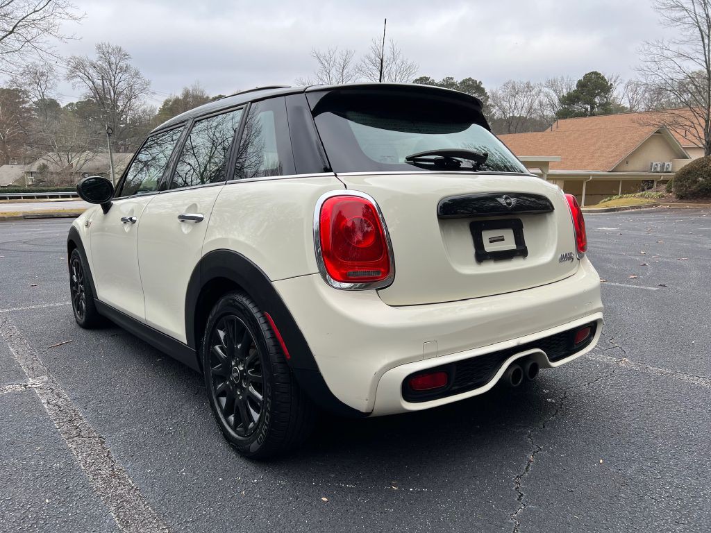 2016 MINI Cooper Image 10
