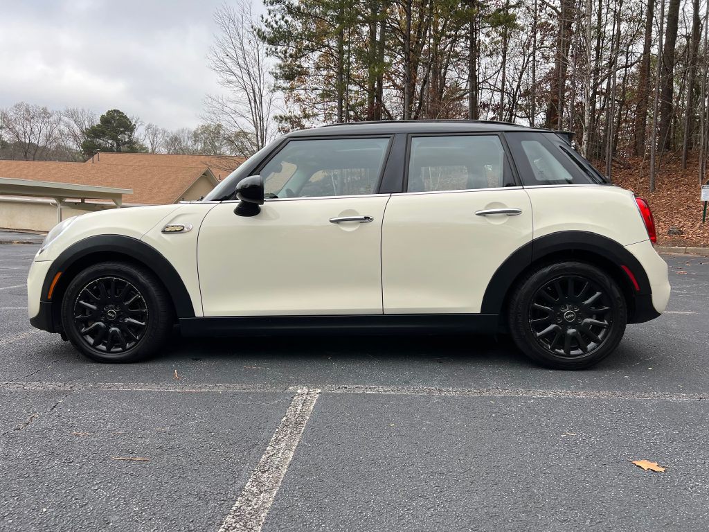 2016 MINI Cooper Image 11