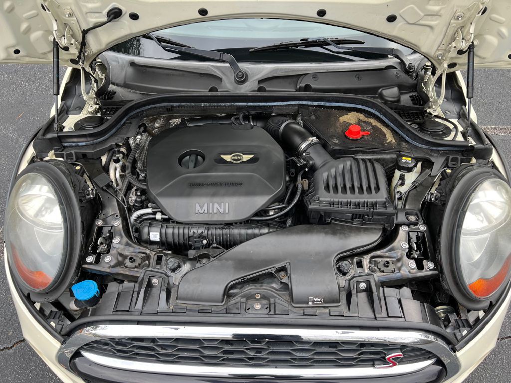 2016 MINI Cooper Image 22