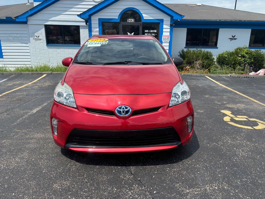 2014 Toyota Prius Image 2