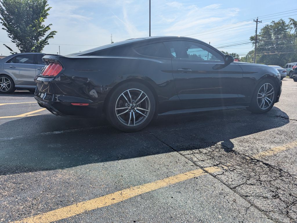 2016 Ford Mustang Image 4