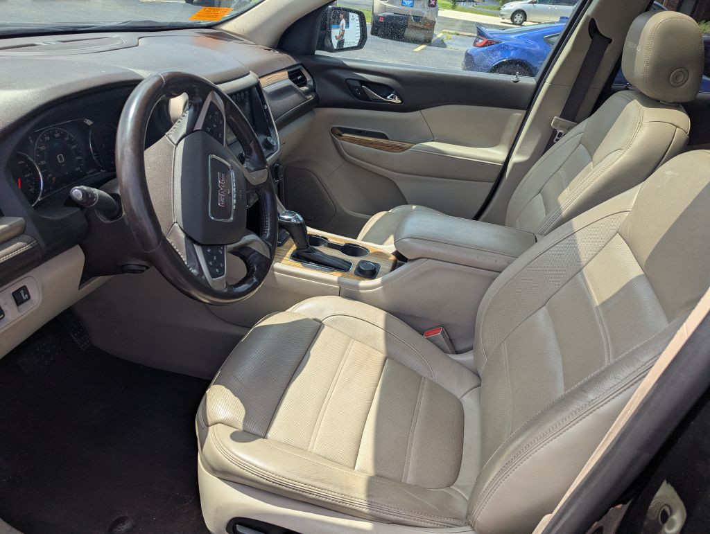 2017 GMC Acadia Image 6