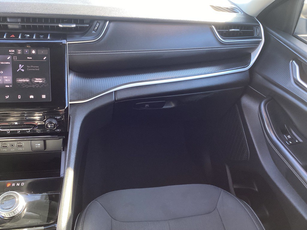 2023 Jeep Grand Cherokee Image 14