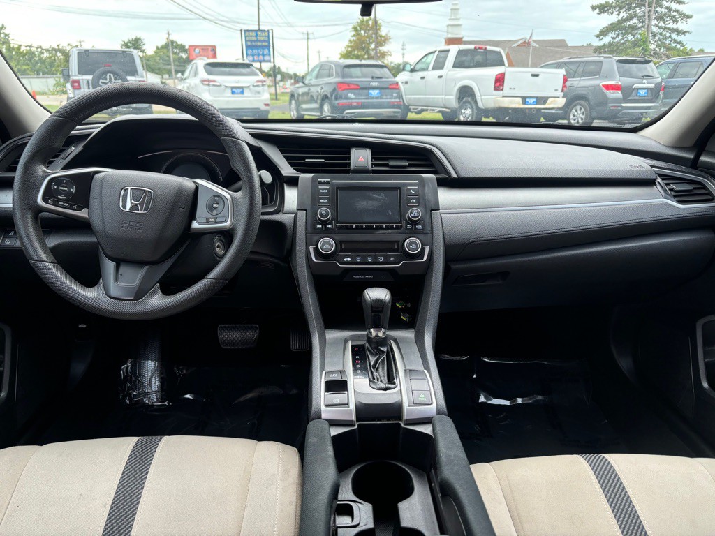 2018 Honda Civic Image 8