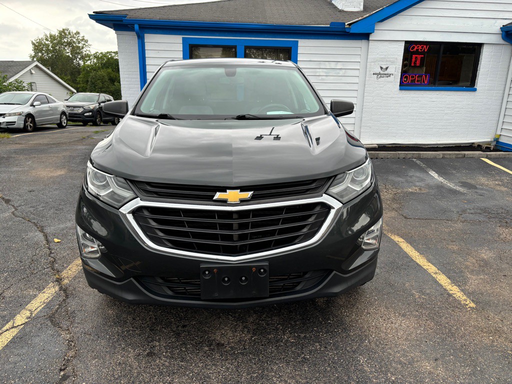 2018 Chevrolet Equinox Image 2