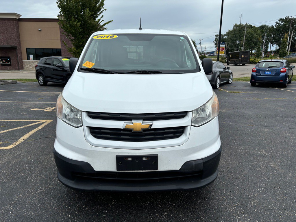 2016 Chevrolet Express Image 2