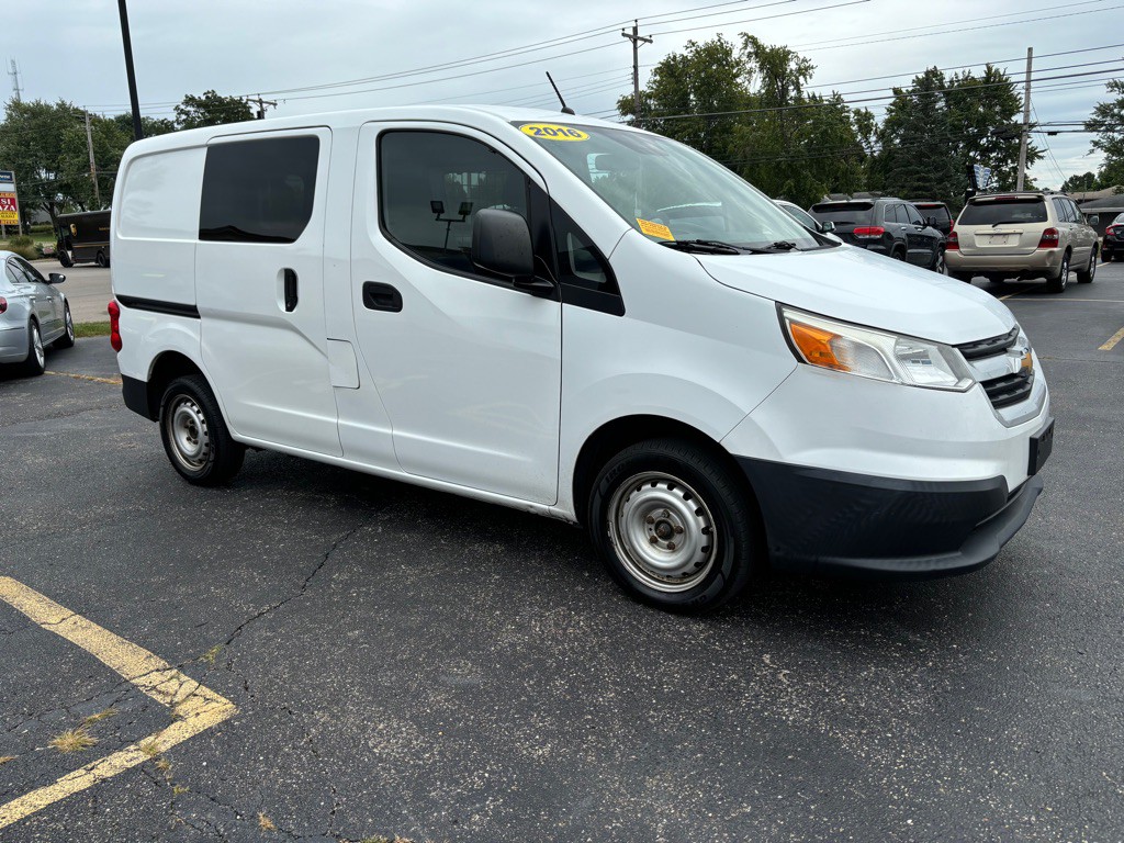 2016 Chevrolet Express Image 3