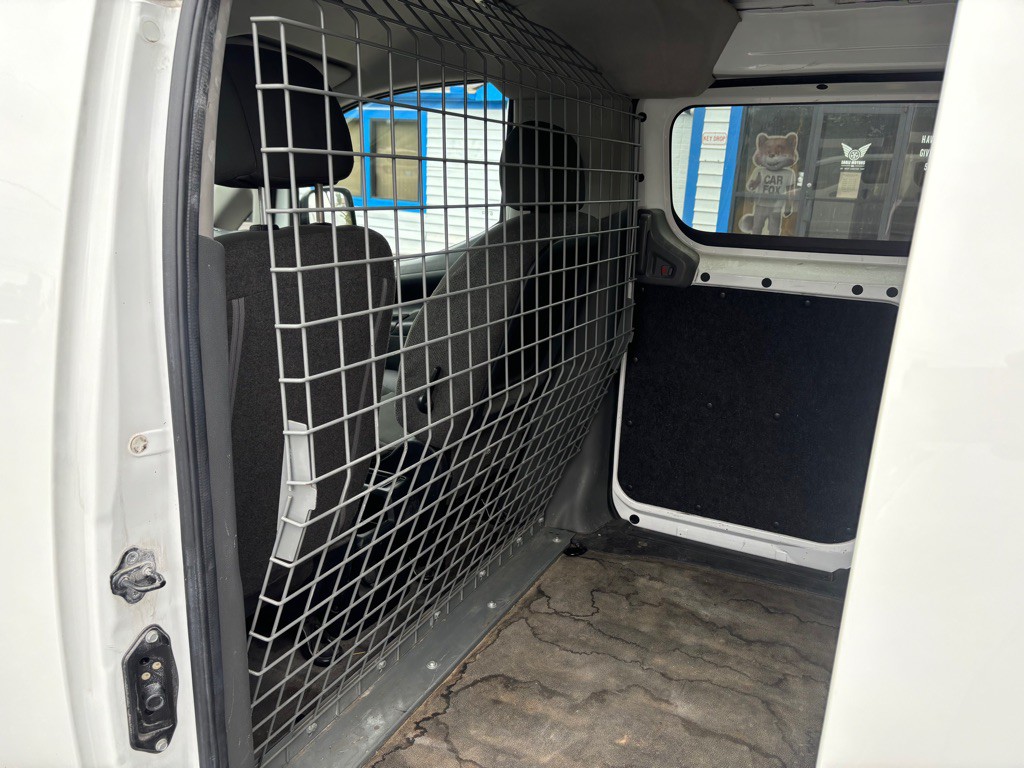 2016 Chevrolet Express Image 8