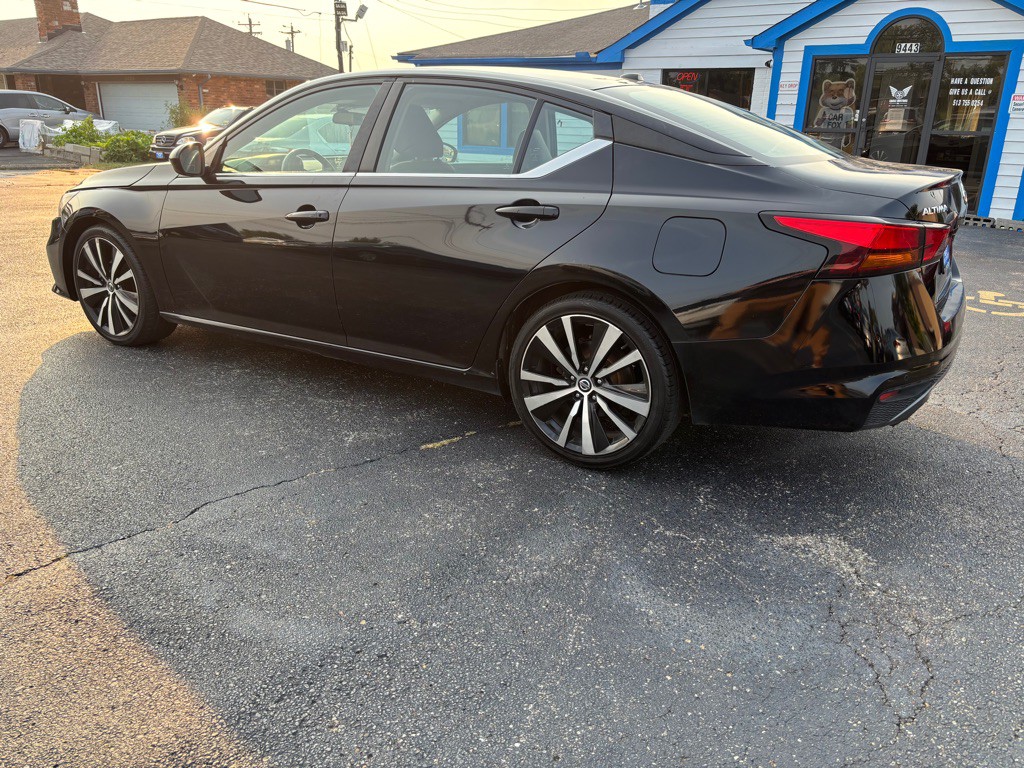 2020 Nissan Altima Image 7