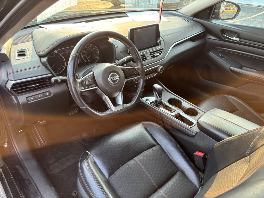 2020 Nissan Altima Image 9
