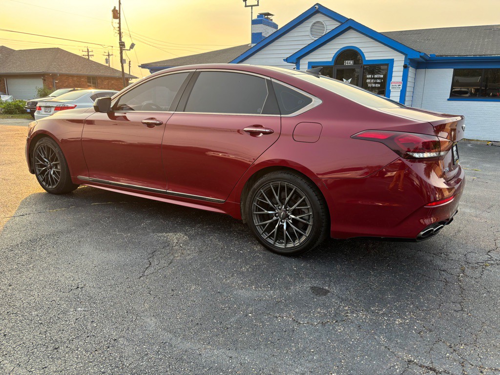 2018 Genesis G80 Image 6