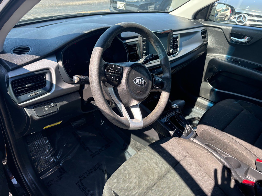 2020 Kia Rio Image 8
