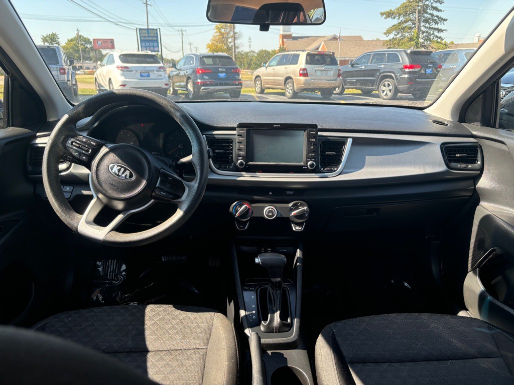 2020 Kia Rio Image 9