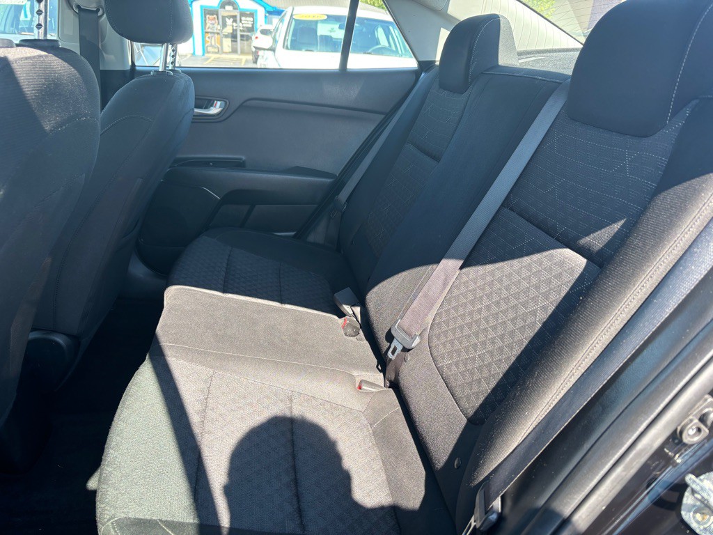 2020 Kia Rio Image 10