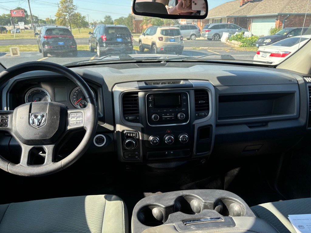 2016 RAM 1500 Image 9