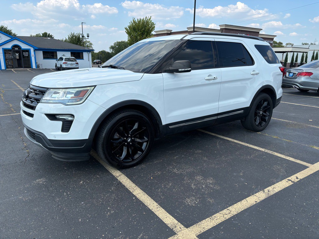 2019 Ford Explorer Image 1