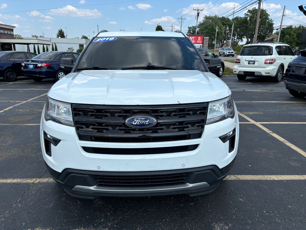 2019 Ford Explorer Image 2