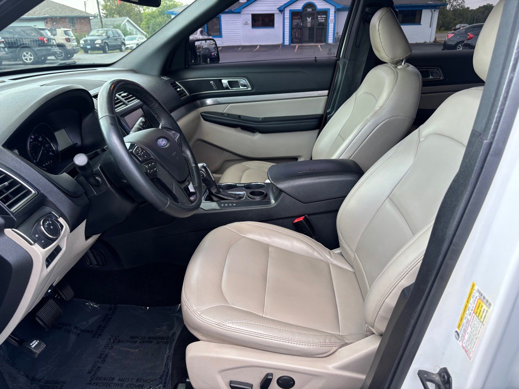 2019 Ford Explorer Image 8