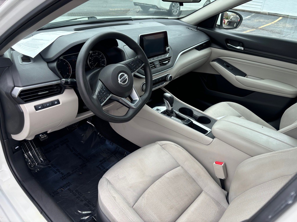 2019 Nissan Altima Image 5