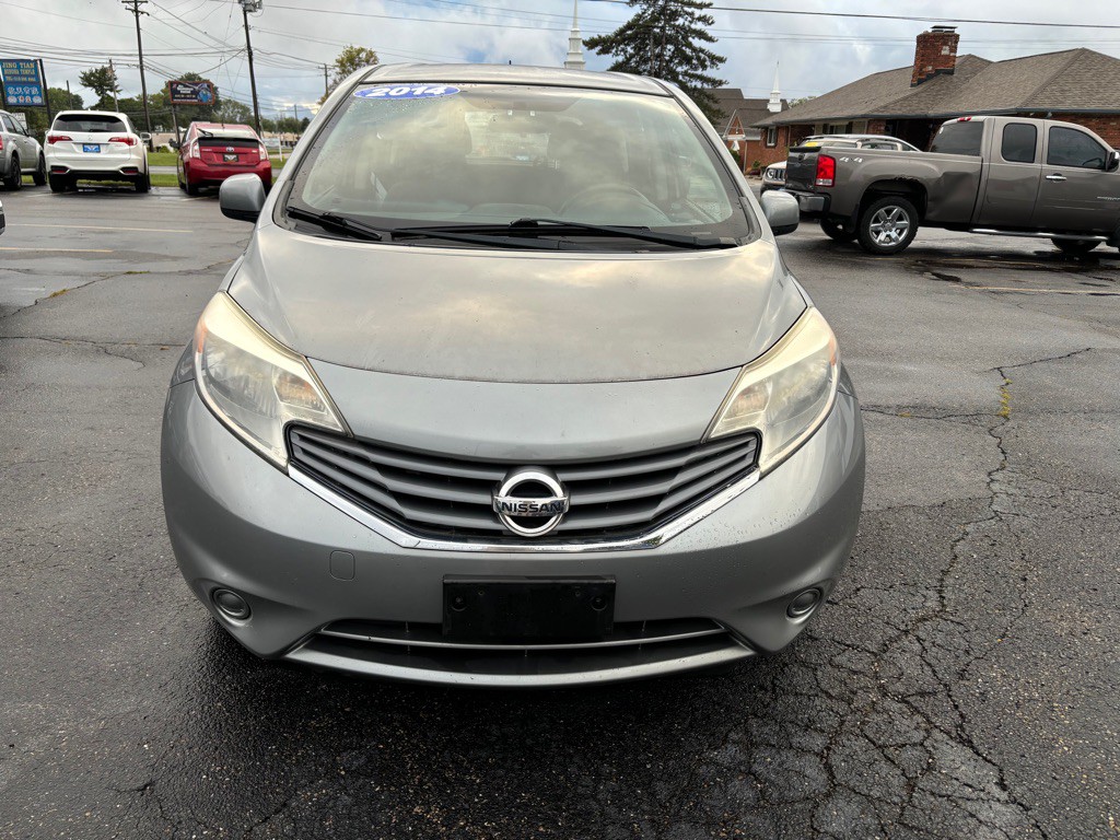 2014 Nissan Versa Image 2
