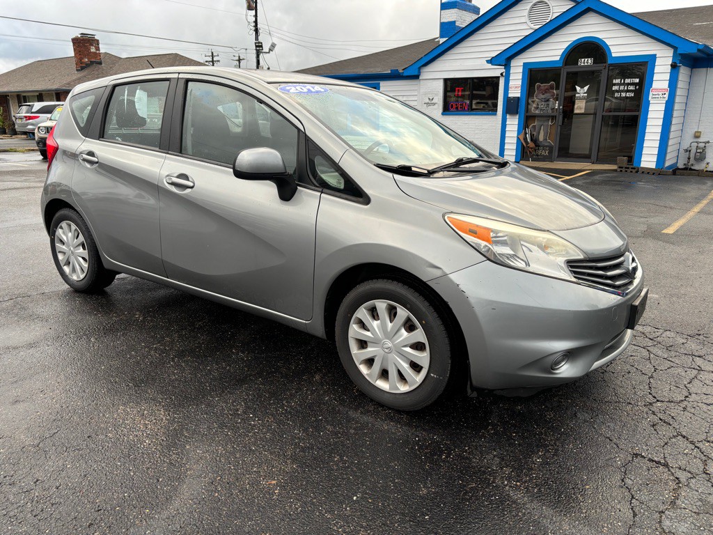 2014 Nissan Versa Image 3