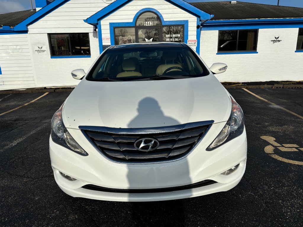 2012 Hyundai Sonata Image 2