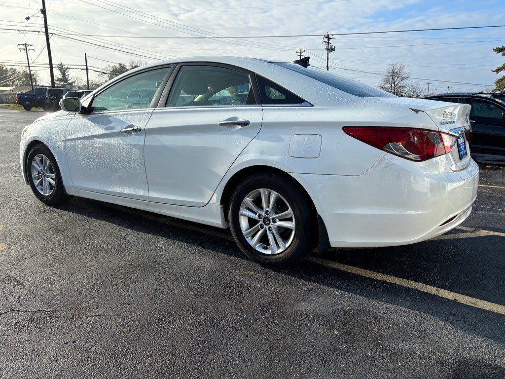 2012 Hyundai Sonata Image 6