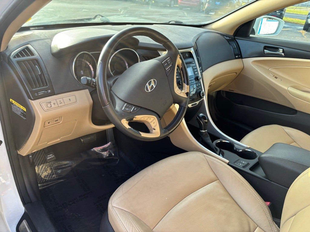 2012 Hyundai Sonata Image 8
