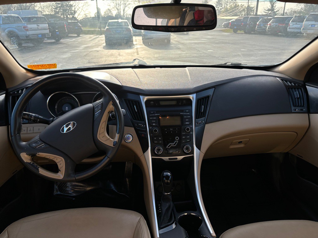 2012 Hyundai Sonata Image 10