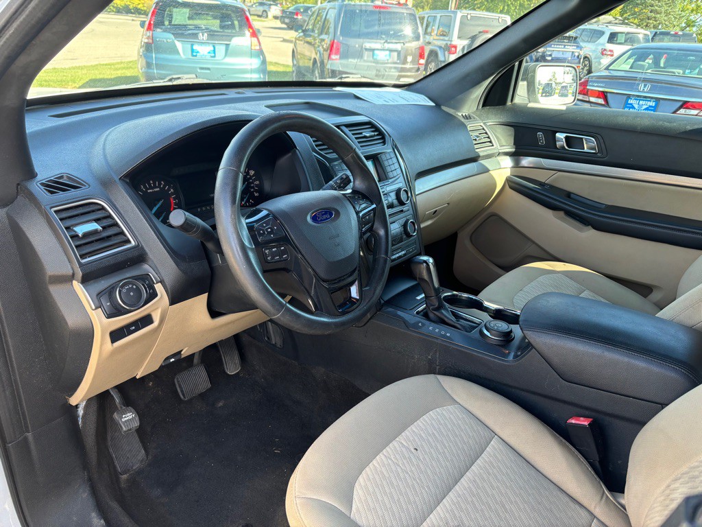 2017 Ford Explorer Image 7