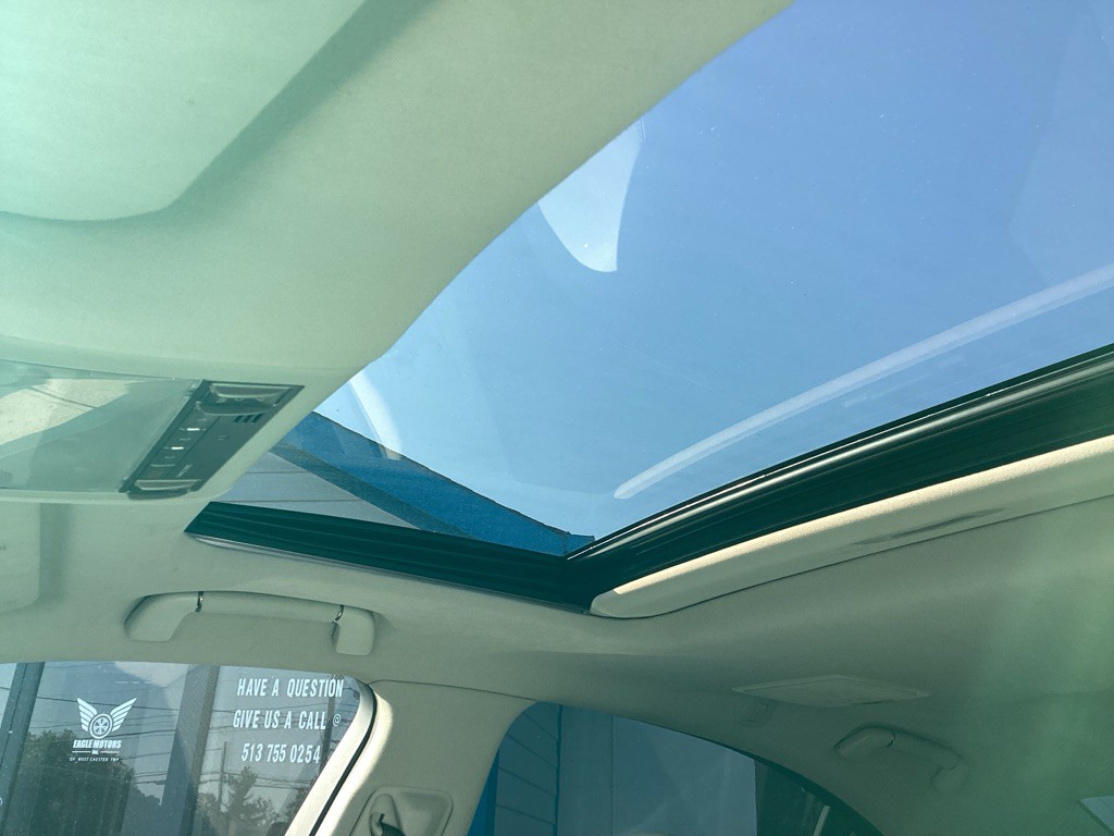 2010 Lexus LS Image 13