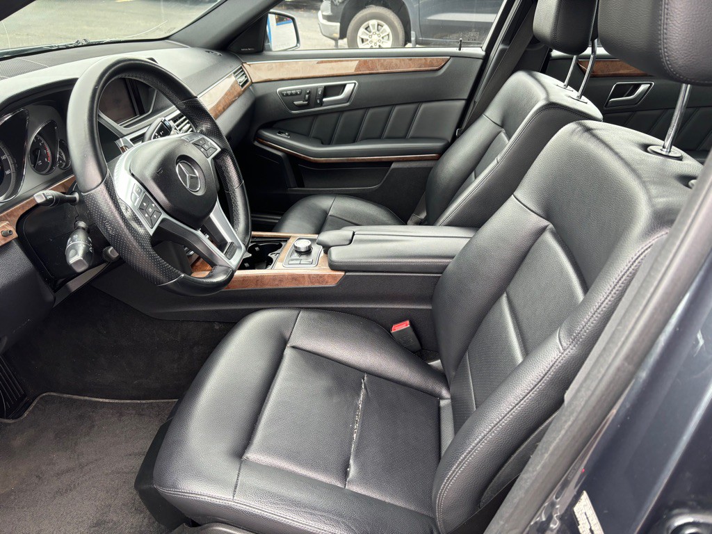 2013 Mercedes-Benz E-Class Image 7