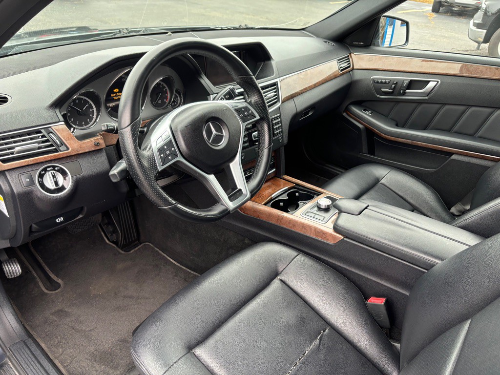 2013 Mercedes-Benz E-Class Image 8