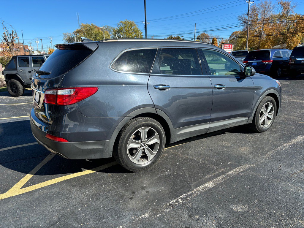 2016 Hyundai Santa Fe Image 4