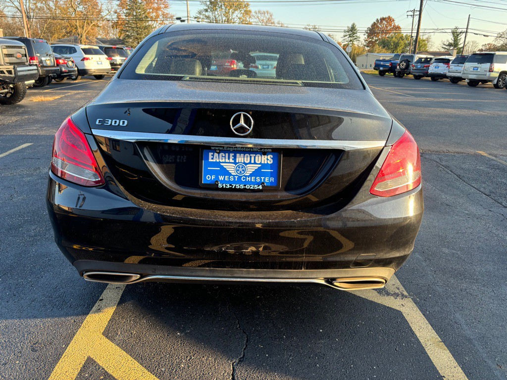 2017 Mercedes-Benz C-Class Image 6