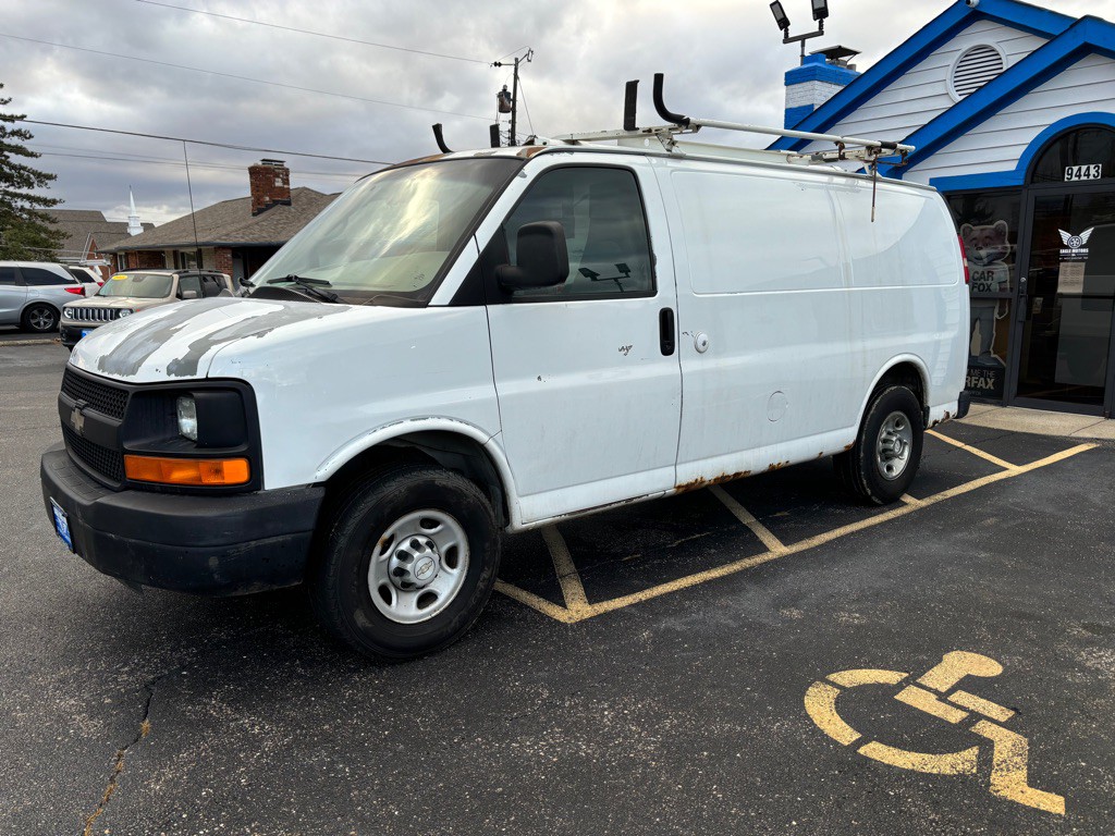 2007 Chevrolet Express Image 1