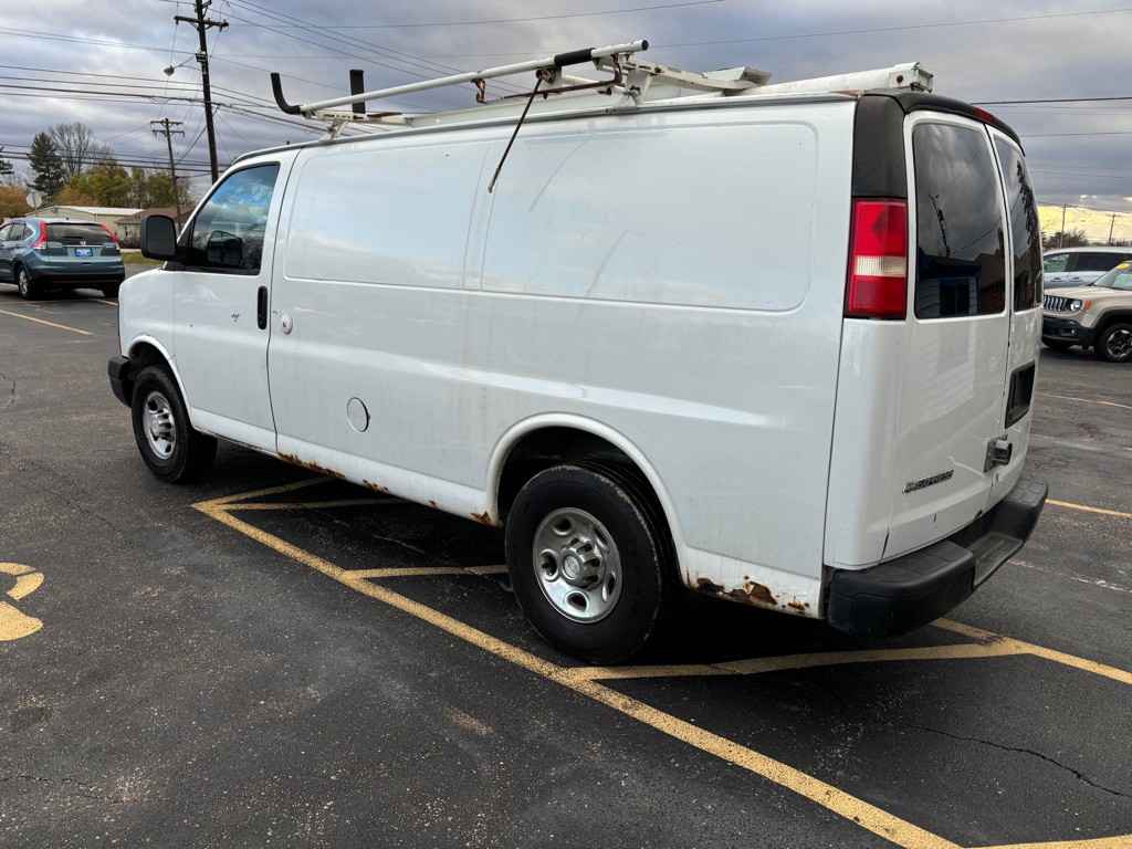 2007 Chevrolet Express Image 6